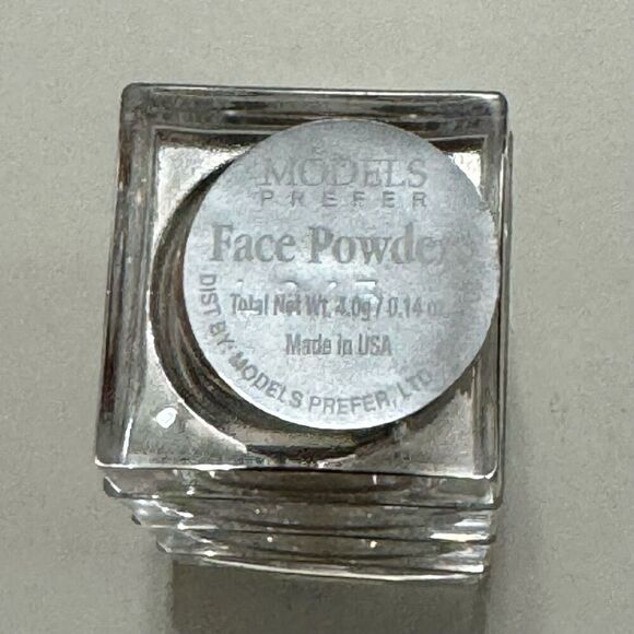 Models Prefer Ready-to-Wear Stackable Face Powders - NEW 0.14 oz - Picture 7 of 7